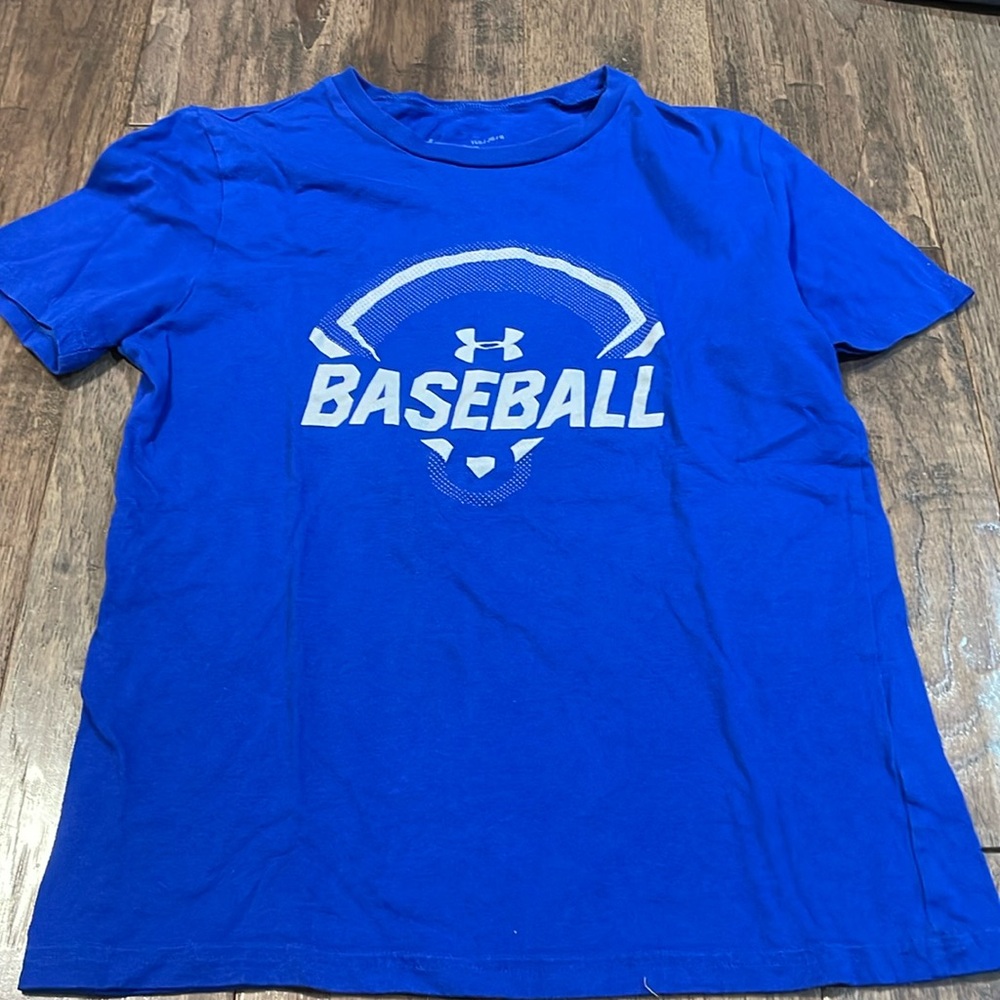 Under Armour tee